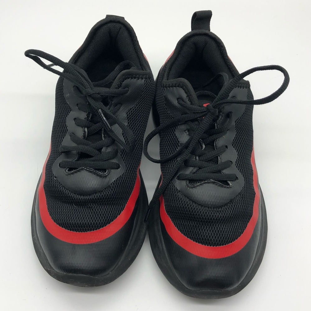 Weweya sneakers, black and red size 40
